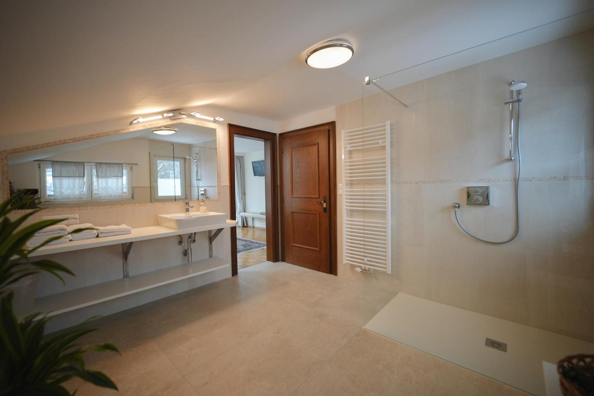 Appartements Stocker - Zur Schmiede Шладминг Екстериор снимка